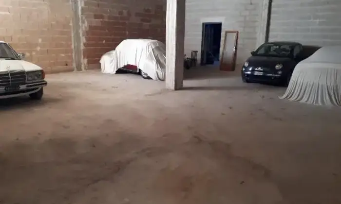 Rexer-Barletta-Boxgarage-in-affitto-ALTRO