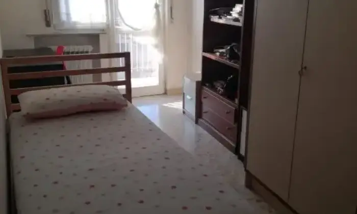 Rexer-Pescara-Stanza-per-studentessa-CAMERA-DA-LETTO