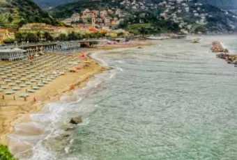 Rexer-Moneglia-Villa-depoca-ristrutturato-a-Roverano-Alta-Altro