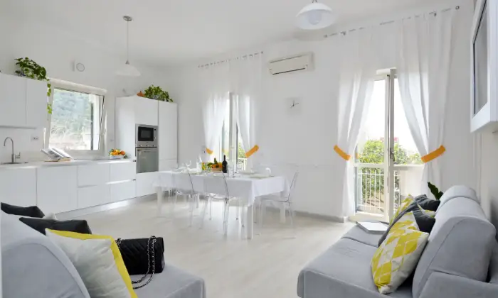Rexer-SantAgnello-La-Terrazza-Family-Holidays-Sorrento-Coast-Salone