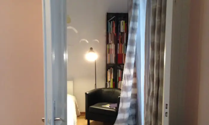 Rexer-Asti-Moderno-e-luminoso-bilocale-nel-cuore-del-centro-storico-CAMERA-DA-LETTO