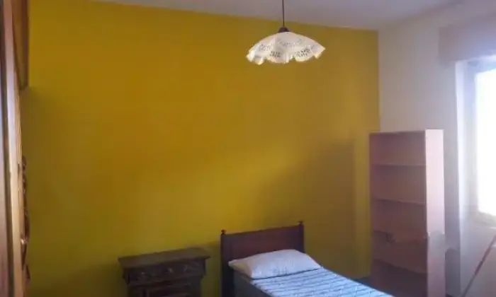 Rexer-Sassari-Stanza-in-affitto-CAMERA-DA-LETTO