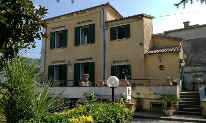 Rexer-Montoro-Magnifica-Residenza-depoca-a-Montoro-ALTRO