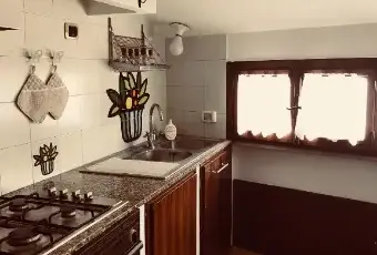 Rexer-Viterbo-Appartamento-a-Viterbo-centro-CUCINA