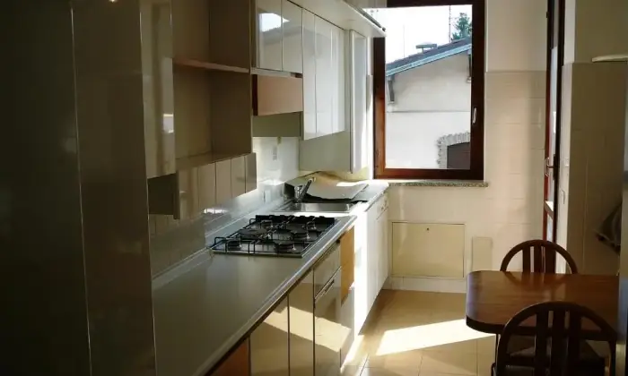 Rexer-Varese-TRILOCALE-Vicinanze-Ospedale-Circolo-VARESE-CUCINA