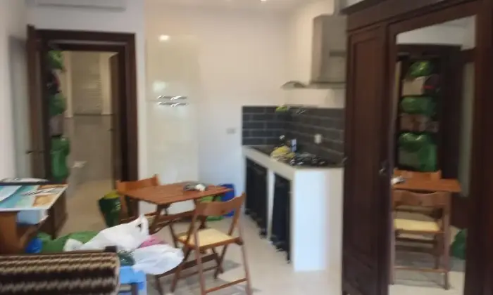 Rexer-Fiumicino-Monobilocali-con-giardino-arredati-da-al-mese-brevi-per-CUCINA