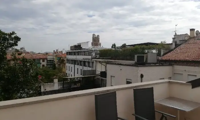 Rexer-Padova-Ampio-appartamento-su-Riviera-Paleocapa-TERRAZZO