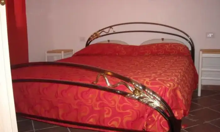 Rexer-Loiri-Porto-San-Paolo-IN-AFFITTO-CAMERA-DA-LETTO