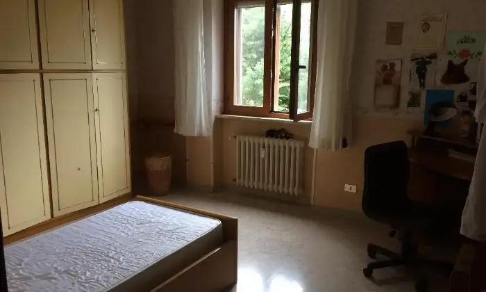 Rexer-Campobasso-Camere-per-studenti-o-lavoratori-CAMERA-DA-LETTO