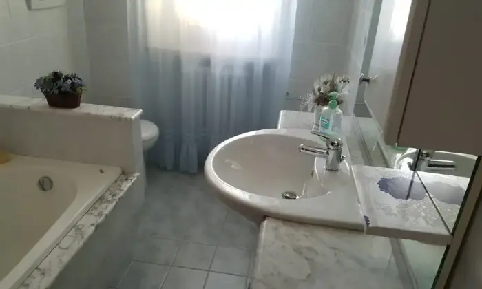 Rexer-Montemarciano-Appartamento-con-ingresso-indipendente-BAGNO