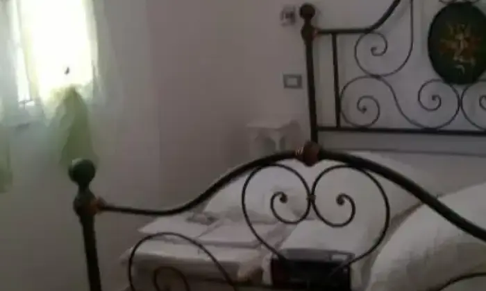 Rexer-Santa-Teresa-Gallura-Bilocale-appena-ristrutturato-CAMERA-DA-LETTO
