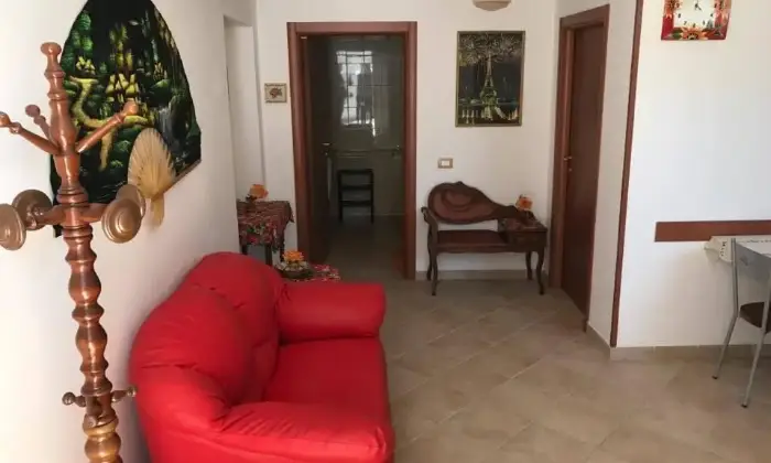 Rexer-Lecce-Monolocale-ristrutturato-ottima-posizione-SALONE