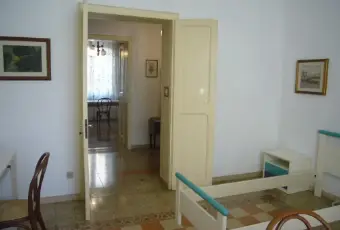 Rexer-Macerata-Appartamento-per-studentesse-zona-stazione-CAMERA-DA-LETTO