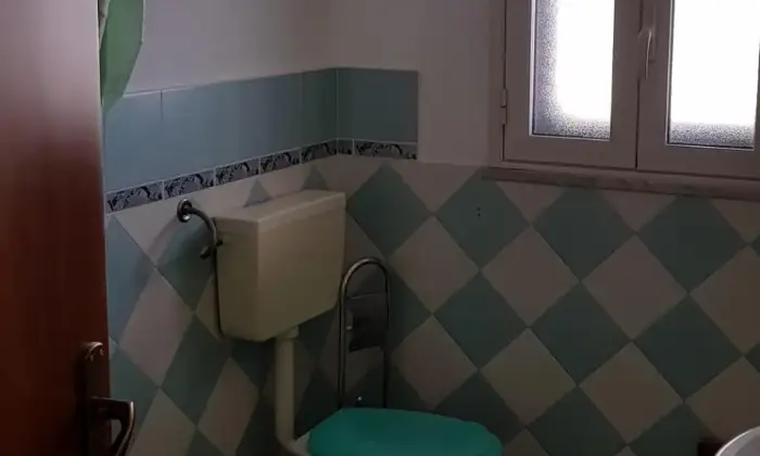 Rexer-Palermo-Affittasi-appartamento-a-studenti-ho-lavoratori-Arredato-CAMERA-DA-LETTO