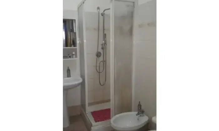 Rexer-Roma-Trilocale-Zona-Valle-Fiorita-Due-Leoni-BAGNO