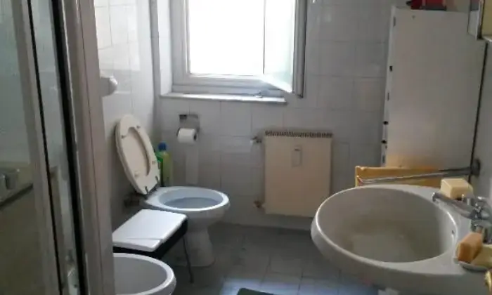 Rexer-Genova-Appartamento-per-studenti-zona-Brignole-BAGNO