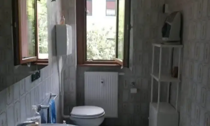 Rexer-Udine-APPARTAMENTO-PER-STUDENTI-BAGNO