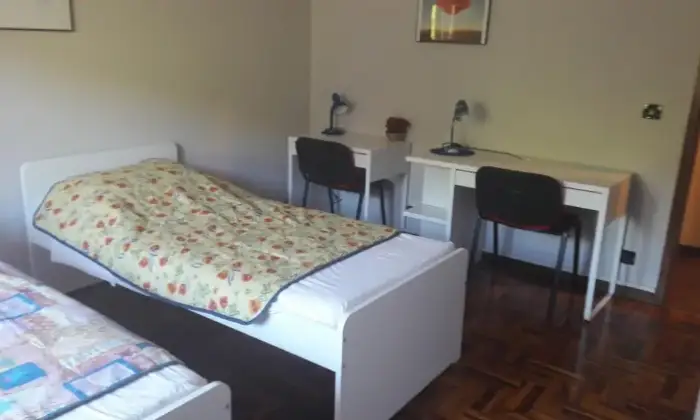 Rexer-Udine-APPARTAMENTO-PER-STUDENTI-CAMERA-DA-LETTO
