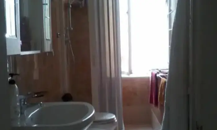 Rexer-Pisa-LIBERO-DA-SBUITO-INTERO-APPARTAMENTO-BAGNO