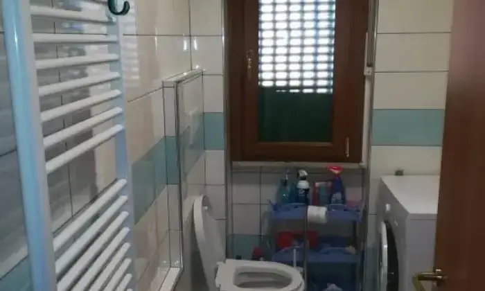 Rexer-LAquila-Stanza-doppia-in-appartamento-in-centro-a-LAquila-BAGNO