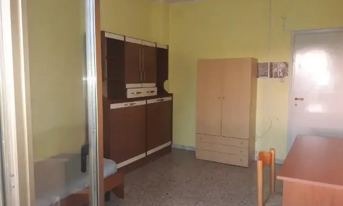 Rexer-Catania-Camera-maschile-rapisardi-con-posto-auto-CAMERA-DA-LETTO