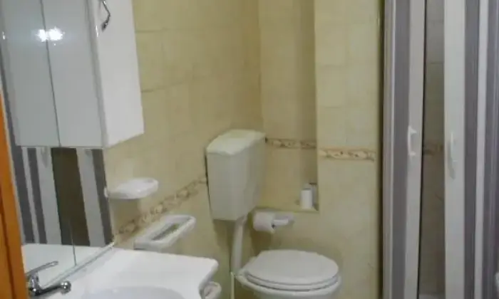 Rexer-Lamezia-Terme-Grazioso-Appartamento-Lamezia-Terme-BAGNO