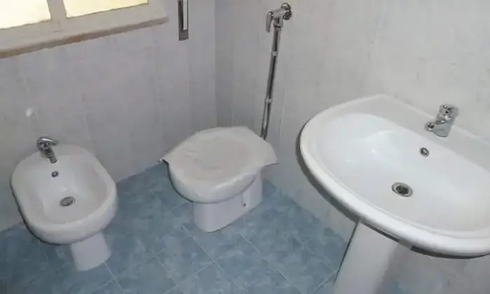 Rexer-Marsala-Affittasi-a-Marsala-Centro-Appartamento-ampio-con-garage-BAGNO