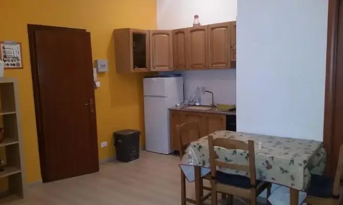 Rexer-Gaeta-Bilocale-per-studenti-settembre-giugno-CUCINA