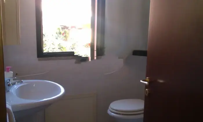 Rexer-Villasimius-Affitto-di-trilocale-in-via-Aspromonte-BAGNO