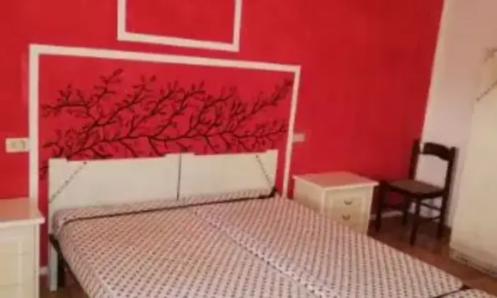 Rexer-Ozieri-Trilocale-arredato-al-centro-Ozieri-CAMERA-DA-LETTO