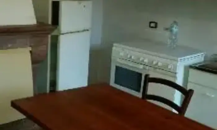 Rexer-Ozieri-Trilocale-arredato-al-centro-Ozieri-CUCINA