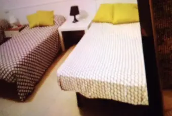 Rexer-La-Spezia-Da-Privato-La-Spezia-centro-pi-appartamenti-CAMERA-DA-LETTO