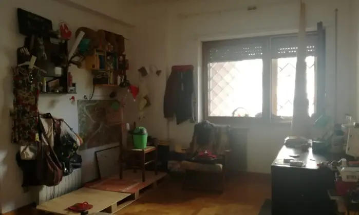 Rexer-Roma-Affittasi-ampia-stanza-singola-CAMERA-DA-LETTO