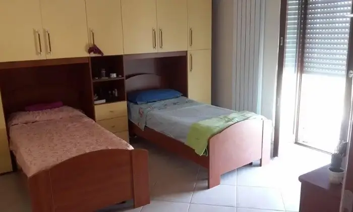 Rexer-Chieti-Camera-doppia-per-studentesse-CAMERA-DA-LETTO