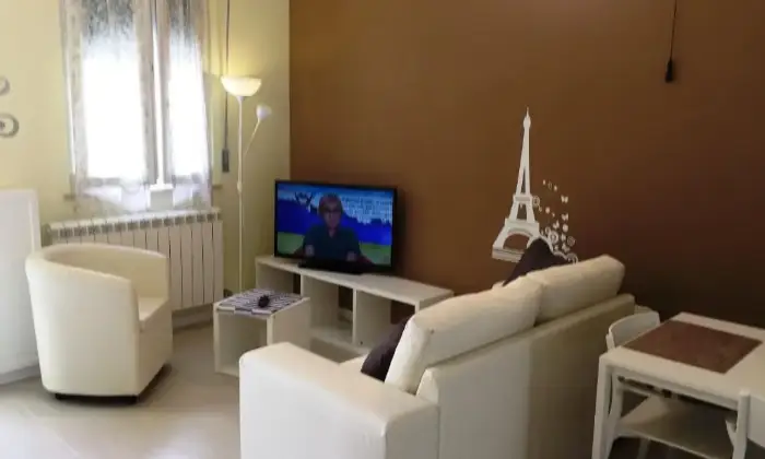 Rexer-Appignano-APPARTAMENTI-NUOVI-e-ARREDATI-con-PARCHEGGIO-e-GIARDINO-SALONE