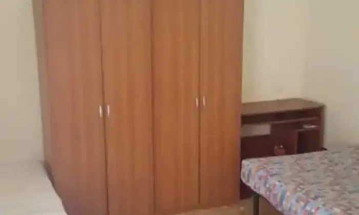 Rexer-Roma-Due-posti-letto-in-camera-doppia-CAMERA-DA-LETTO