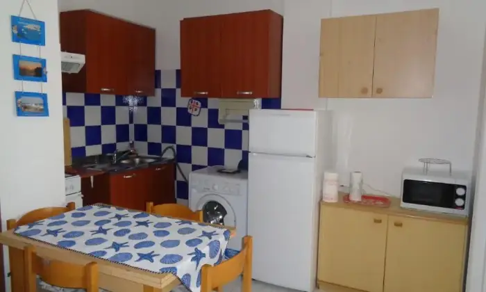 Rexer-Sorso-Arredato-completo-di-tutto-libero-da-settembre-a-maggio-CUCINA
