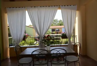 Rexer-policoro-Villetta-elegante-con-Veranda-affaccio-piscina-SALONE