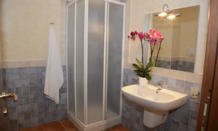 Rexer-policoro-Villetta-elegante-con-Veranda-affaccio-piscina-BAGNO