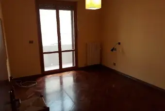 Rexer-Genga-Affitto-appartamento-indipendente-CAMERA-DA-LETTO