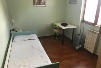 Rexer-Tivoli-Appartamento-o-stanze-per-studenti-CAMERA-DA-LETTO