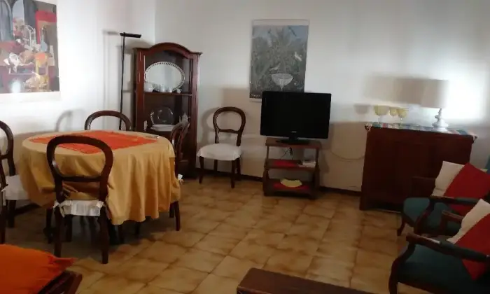 Rexer-Adria-Appartamento-piano-rialzato-in-Adria-SALONE