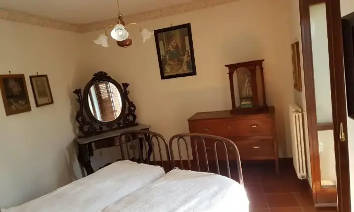 Rexer-Nusco-Appartamento-in-palazzo-signorile-CAMERA-DA-LETTO