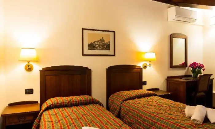 Rexer-Capannoli-Appartamento-in-campagna-senza-utenze-primarie-CAMERA-DA-LETTO