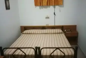 Rexer-San-Giovanni-Rotondo-Posto-al-piano-terra-ingresso-indipendente-CAMERA-DA-LETTO