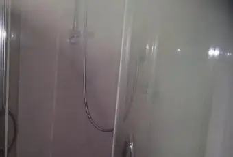 Rexer-Genova-Luminoso-ristrutturato-e-arredato-anche-per-brevi-periodi-BAGNO
