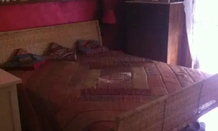 Rexer-Roma-Appartamento-zona-capannelle-CAMERA-DA-LETTO