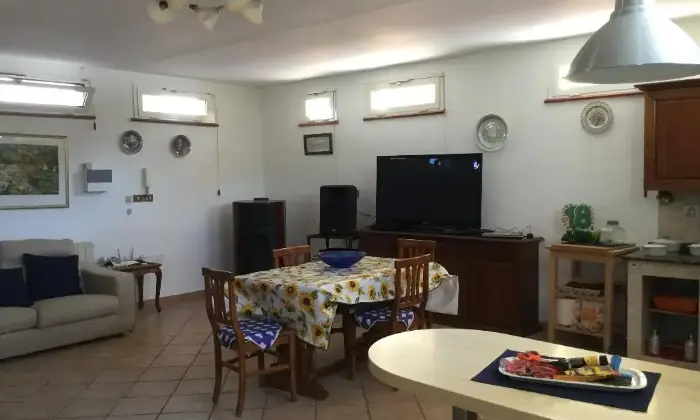 Rexer-Marino-Villa-indipendente-Marino-SALONE