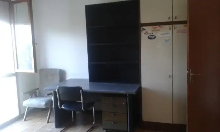 Rexer-Pisa-Appartamento-zona-Cisanello-per-studenti-CAMERA-DA-LETTO