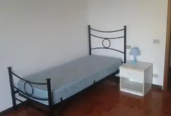 Rexer-Pisa-Appartamento-zona-Cisanello-per-studenti-CAMERA-DA-LETTO